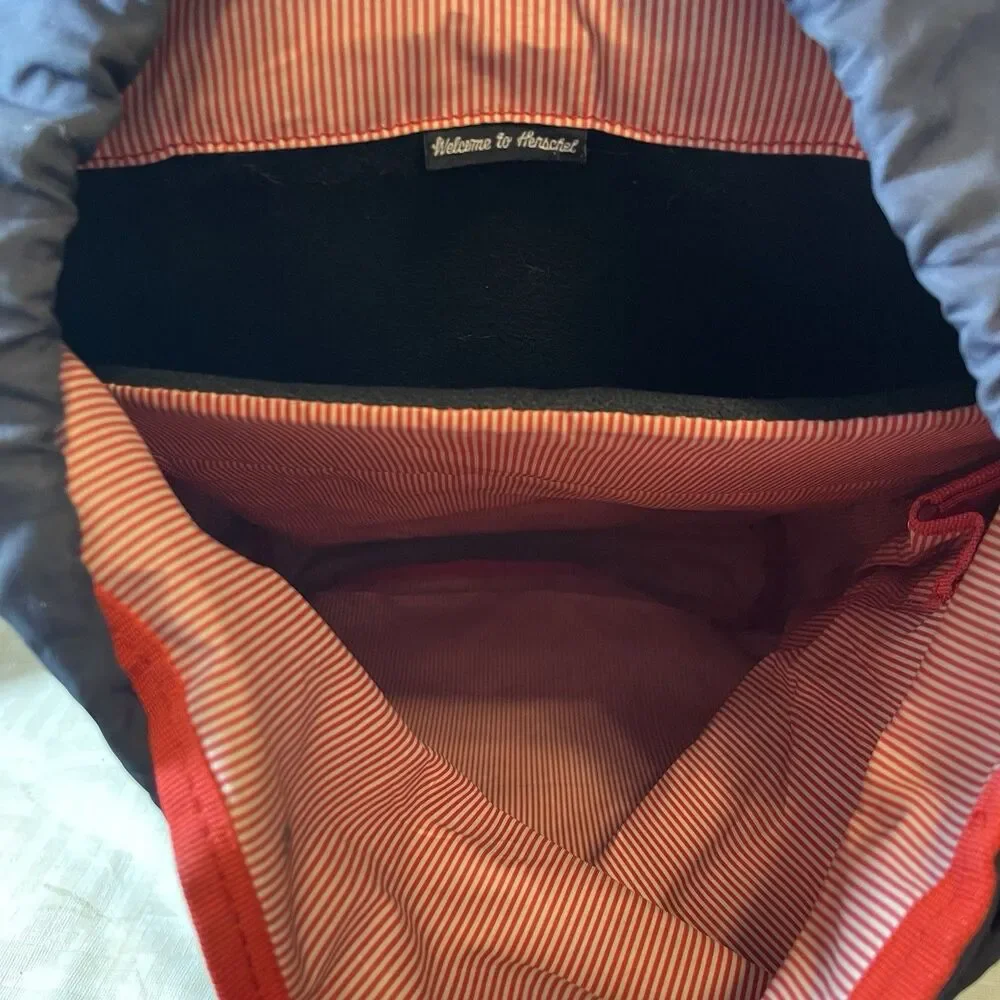 Herschel Supply Backpack Laptop Pouch Snap Buckle Retreat Navy Blue Striped